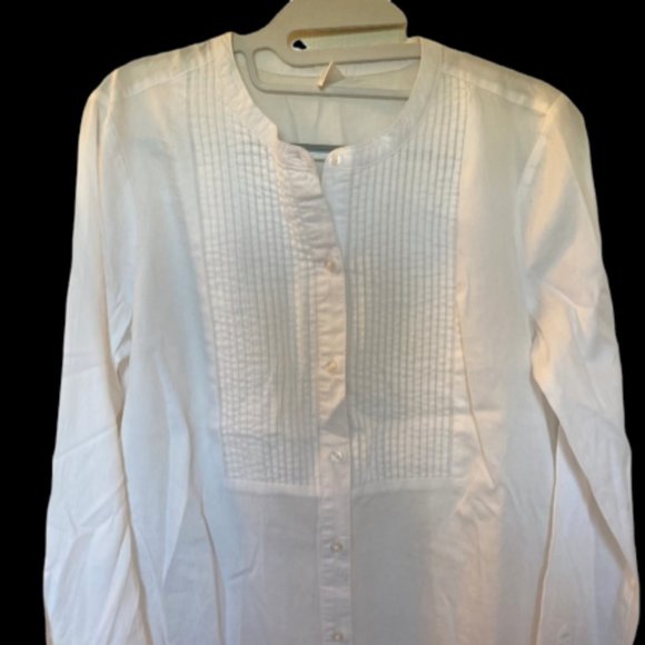 Old Navy Women's White All Cotton Pintuck Shirt, new with tags, size S/P - Picture 1 of 5
